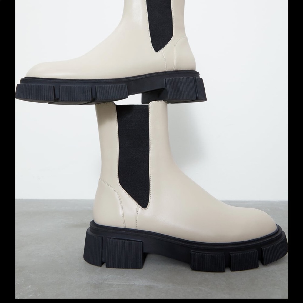 Zara Lug Sole Low Heel Boots - Picture 1 of 4
